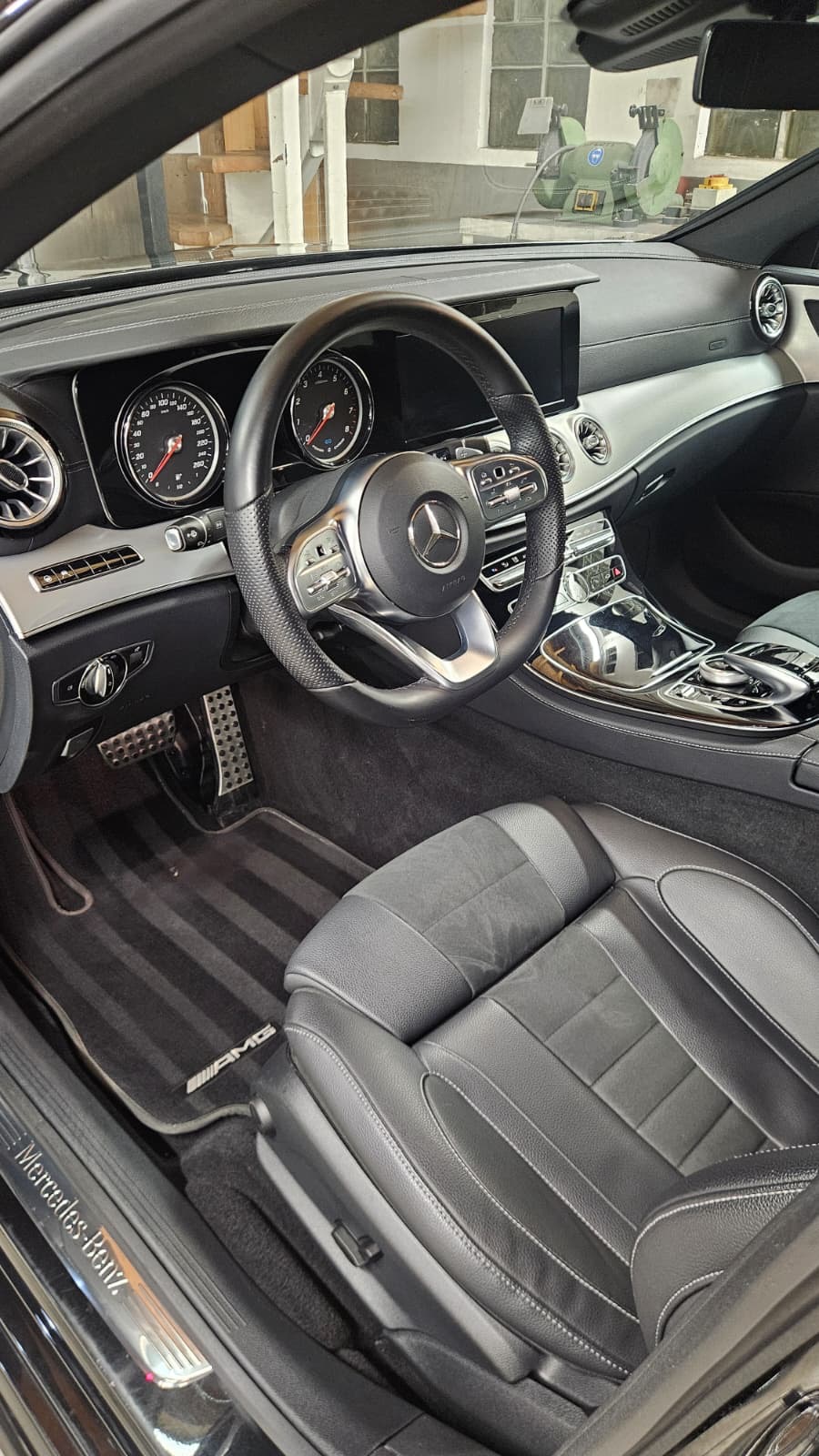 Mercedes Innenraum nach der Aufbereitung